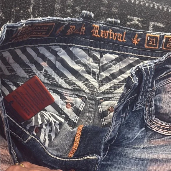 Rock Revival Blue Slim Jeans with Vintage Fading (size 31•30) - Picture 3 of 10